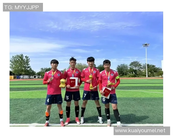 足球先生的荣耀之路与传奇时刻探秘足球背后的故事与梦想